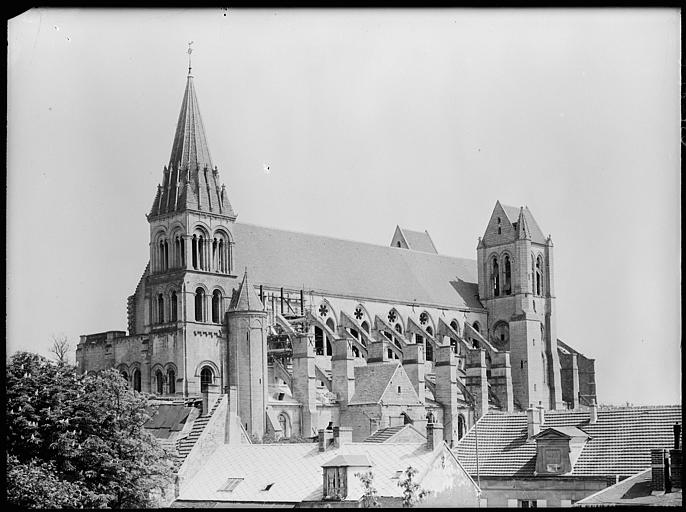 Ancienne abbaye de St Leu